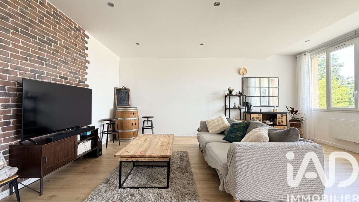 Photo 2 - Appartement à CORBEIL-ESSONNES