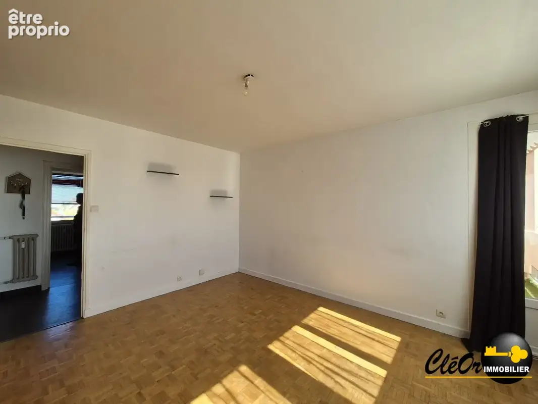 Appartement 3 pièces 57 m² à vendre à Chatenoy-Le-Royal (71880) - photo 2