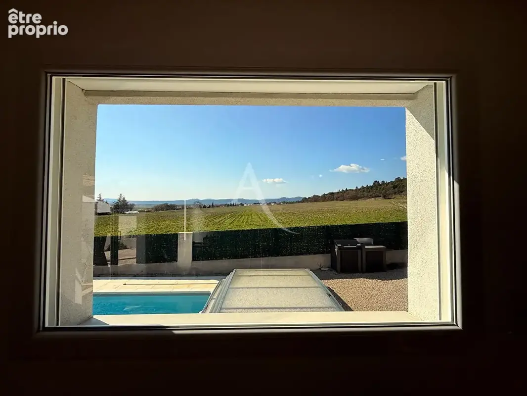 Villa de 87m2 avec terrasse piscine parking et abri jardin - photo 7