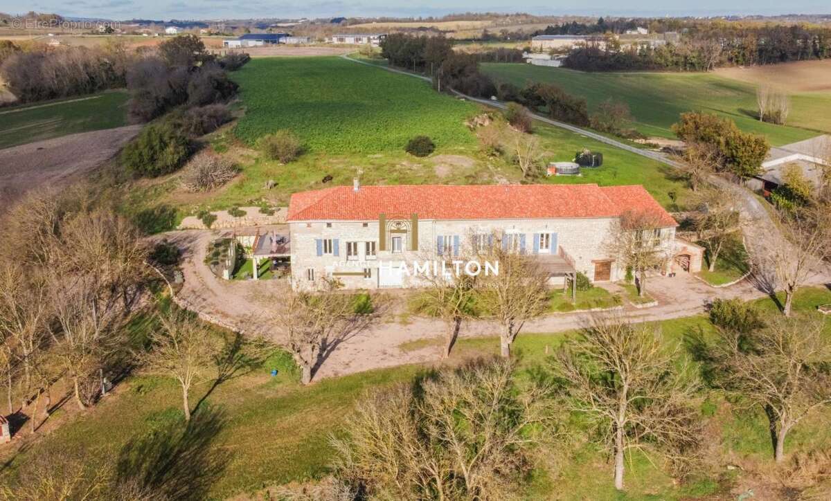 Maison à SAINTE-CROIX