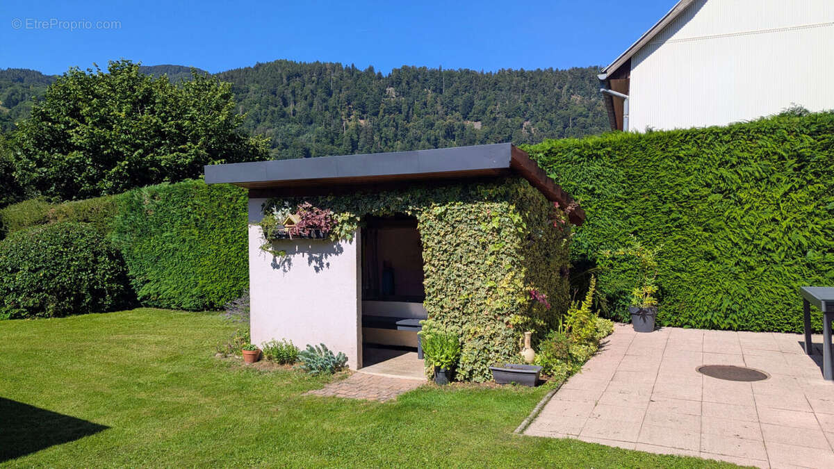 EXCLUSIVITÉ - Maison familiale 6 chambres - 169m² habitables - Environnement calme - Terrain 1100 m² - photo 11