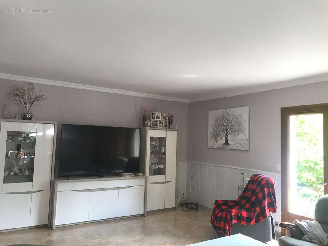 Maison à SAINT-REMY-SUR-AVRE