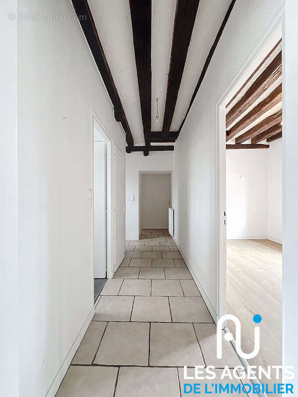 Maison à SAINT-AY