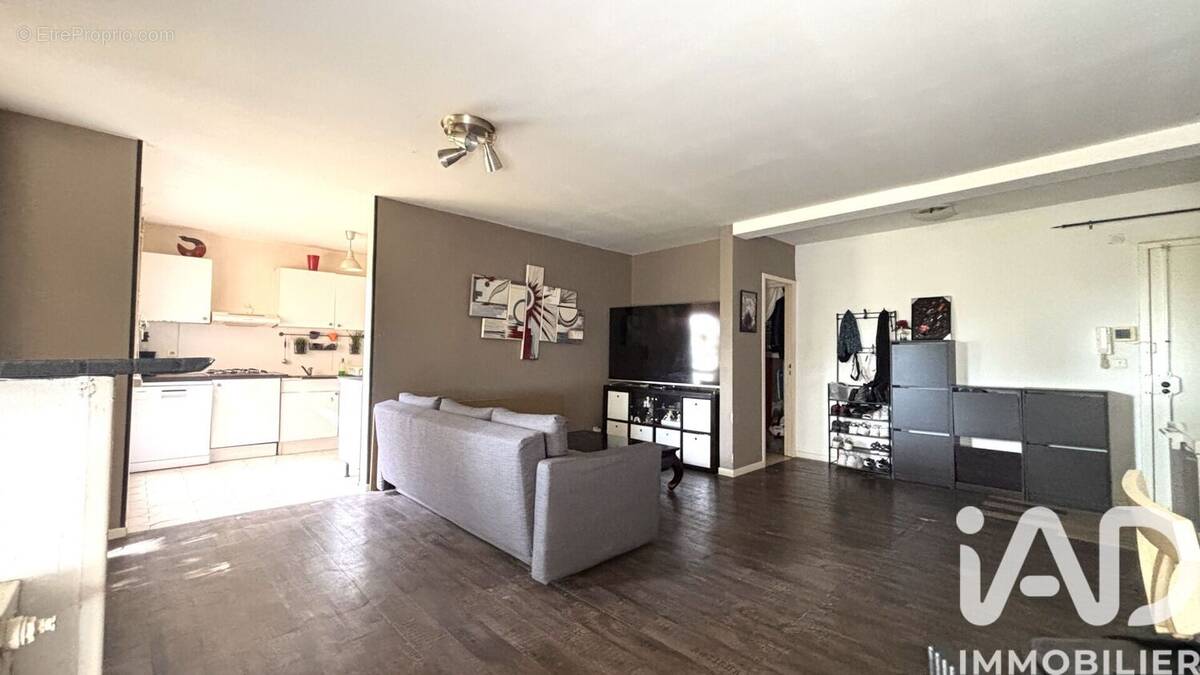 Photo 1 - Appartement à MARSEILLE-12E