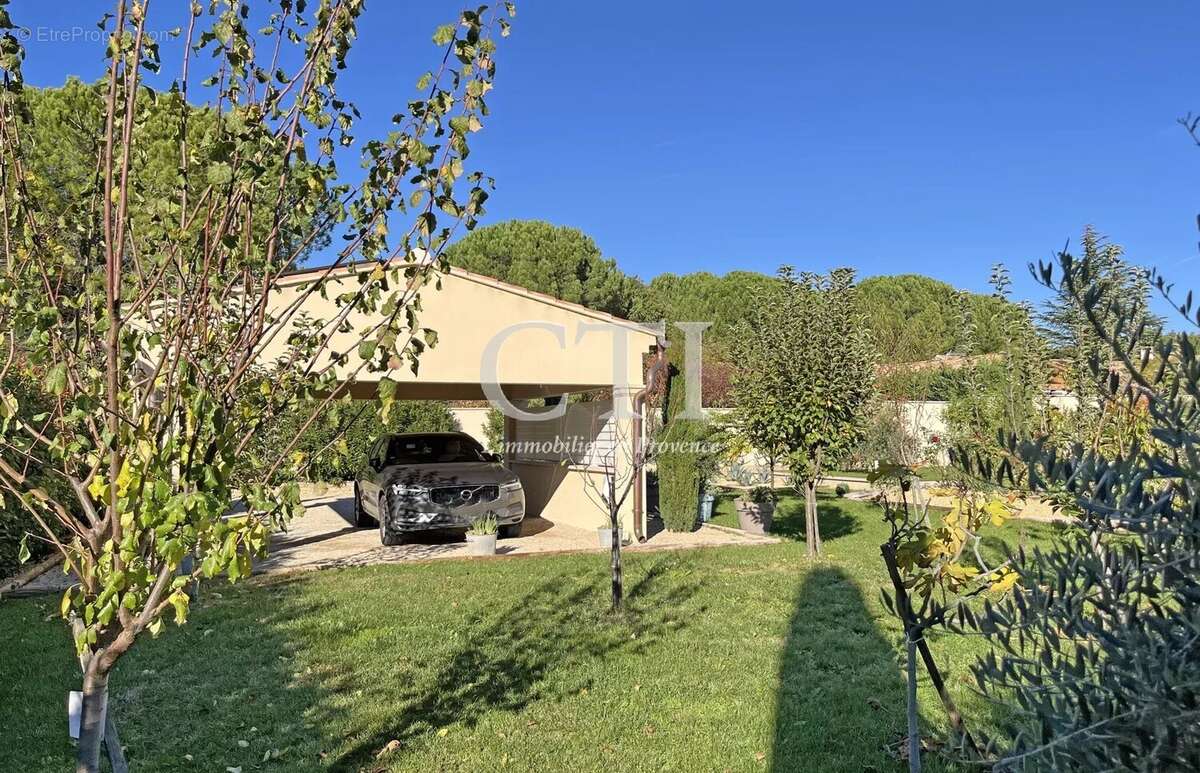 Maison à VAISON-LA-ROMAINE