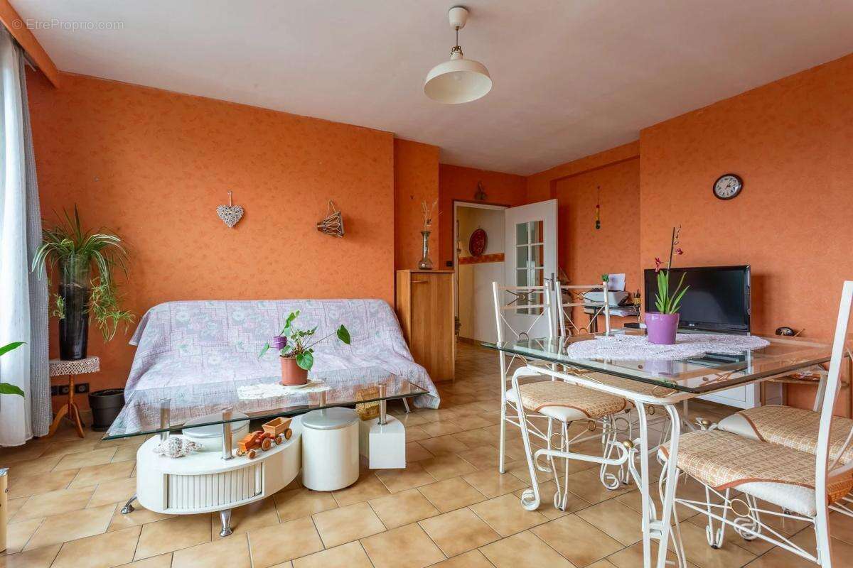 Appartement à VIRY-CHATILLON