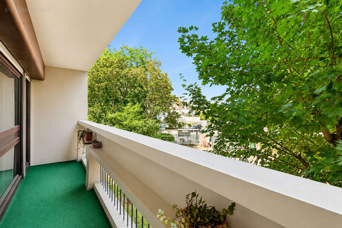 Appartement à NANTERRE