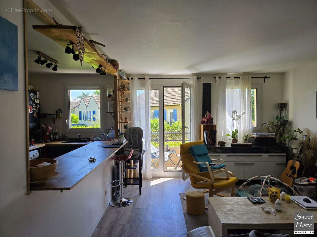 Appartement à MAGNY-LES-HAMEAUX