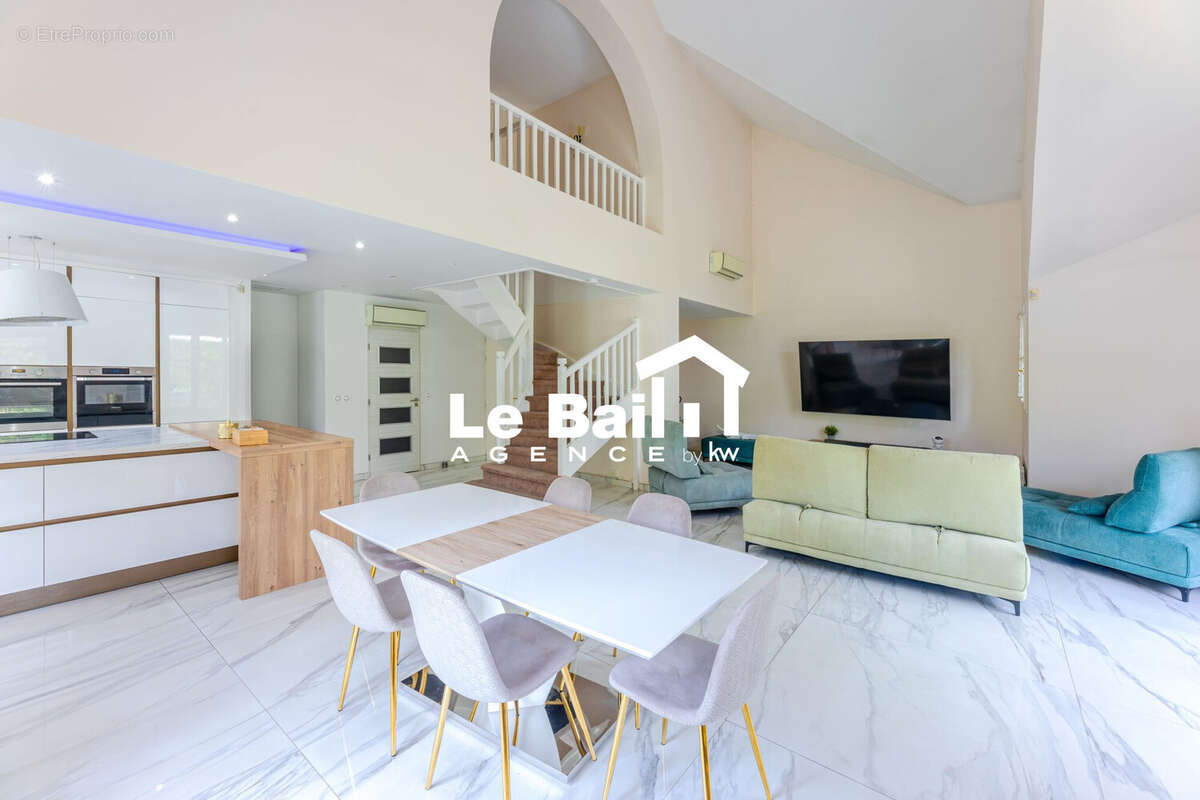 Maison 150 m² à Osny  - photo 3