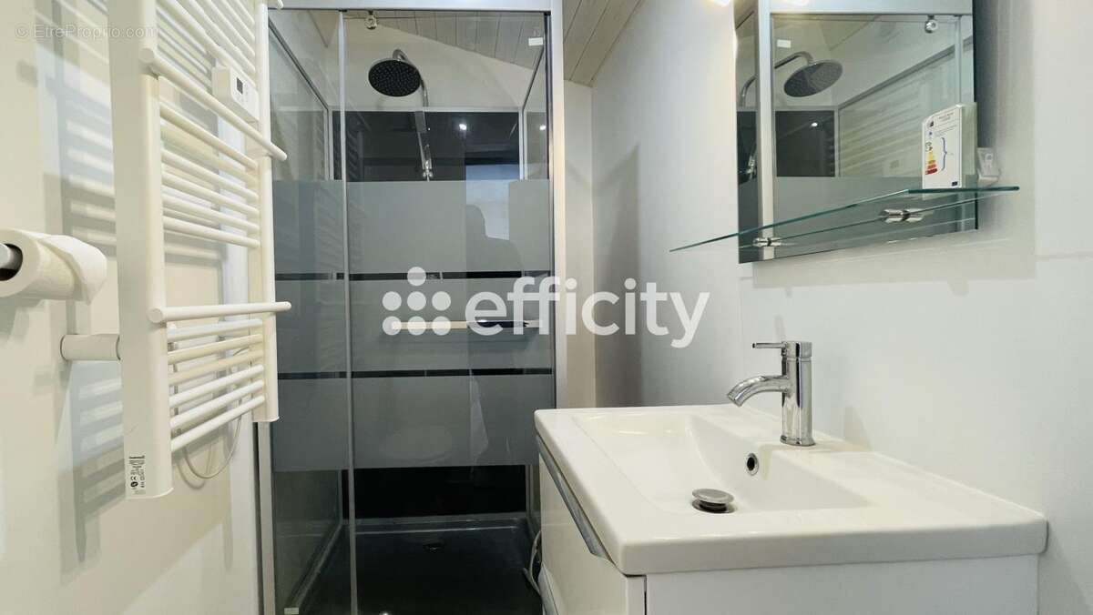 Maison à LA BREE-LES-BAINS