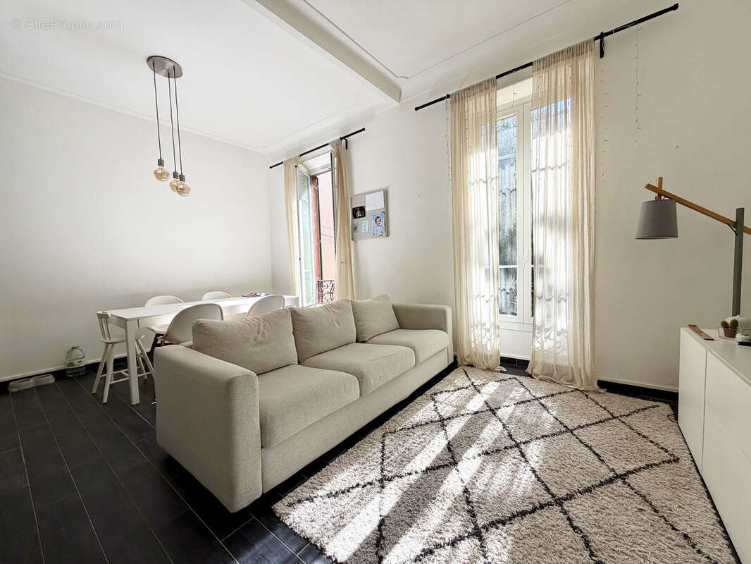 Appartement à MENTON
