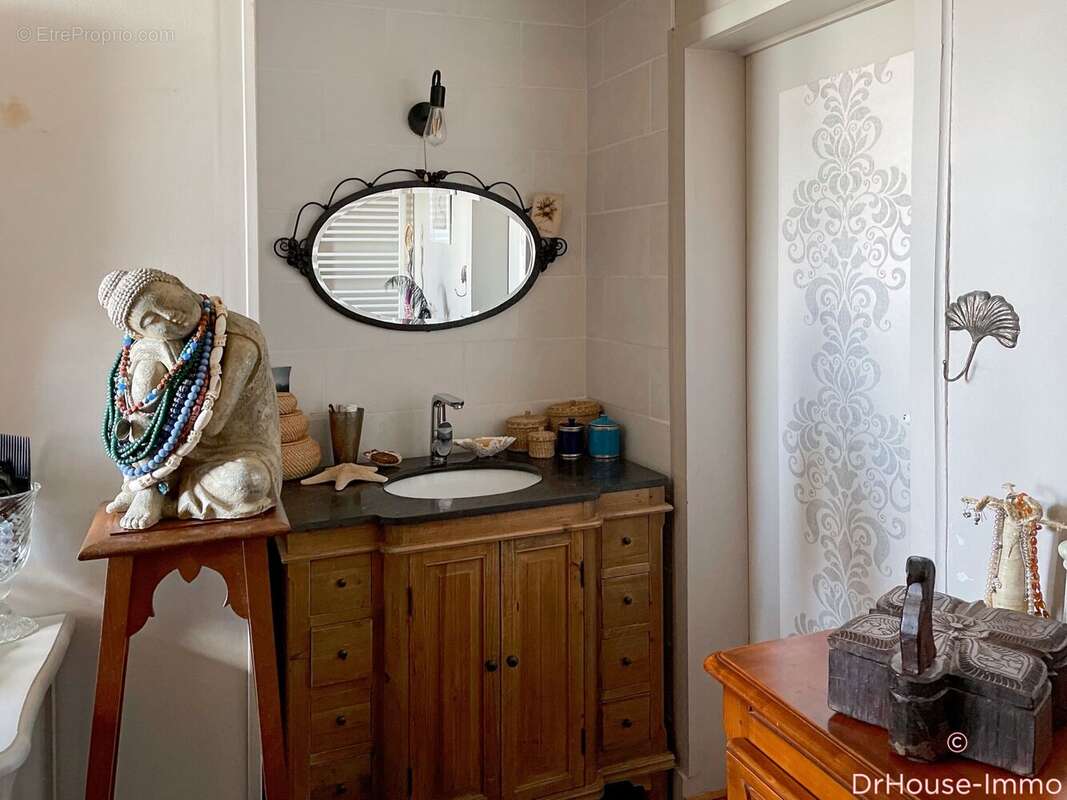 Maison 129 m² à Gorses  - photo 8