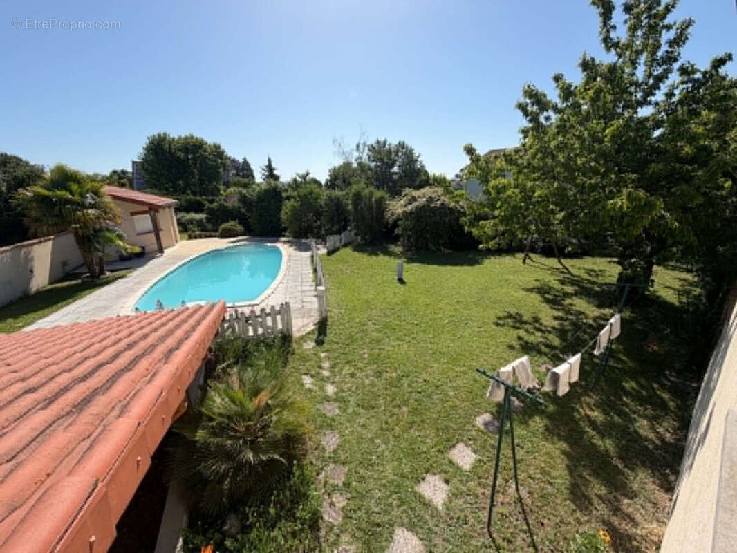 Maison 176 m² à Pont-Du-Chateau  - photo 7
