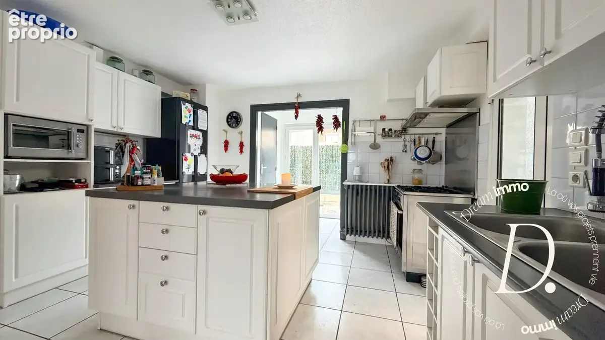 Maison 4 pièces 179 m² à vendre à Saint-Vincent-De-Tyrosse (40230) - photo 4