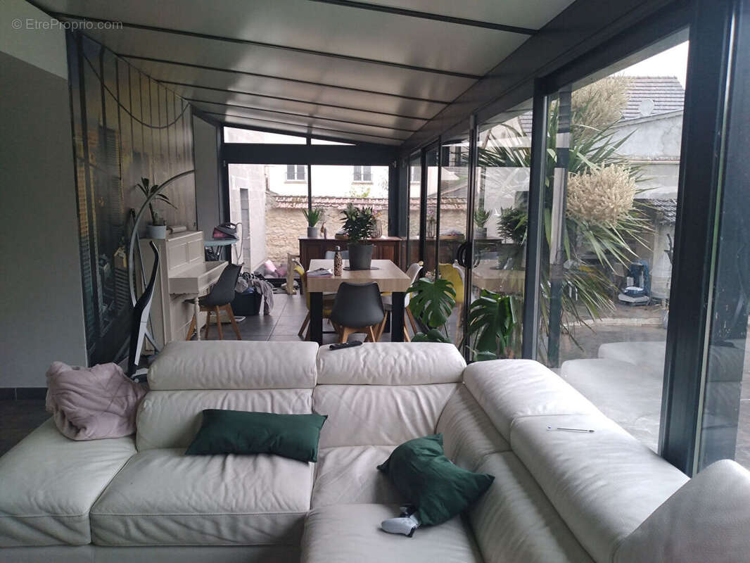 Maison à MEZIERES-SUR-SEINE