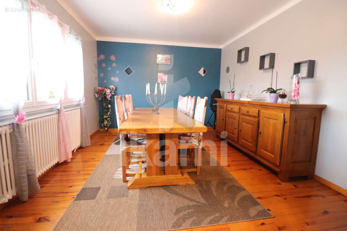 Maison à ROUSSILLON