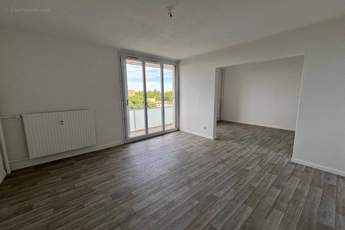 Appartement à PORT-DE-BOUC
