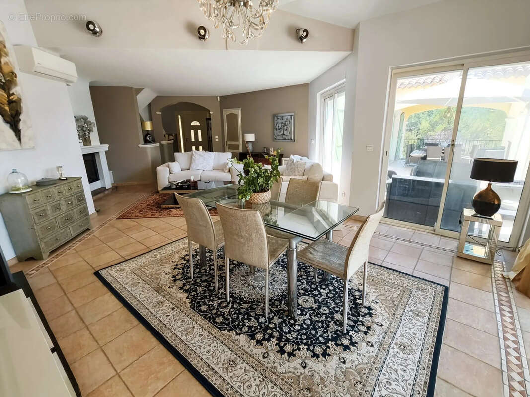 Maison 155 m² à Roquefort-Les-Pins  - photo 10