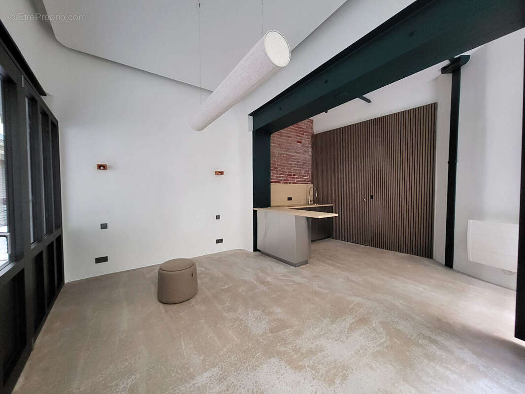 Appartement à PARIS-10E
