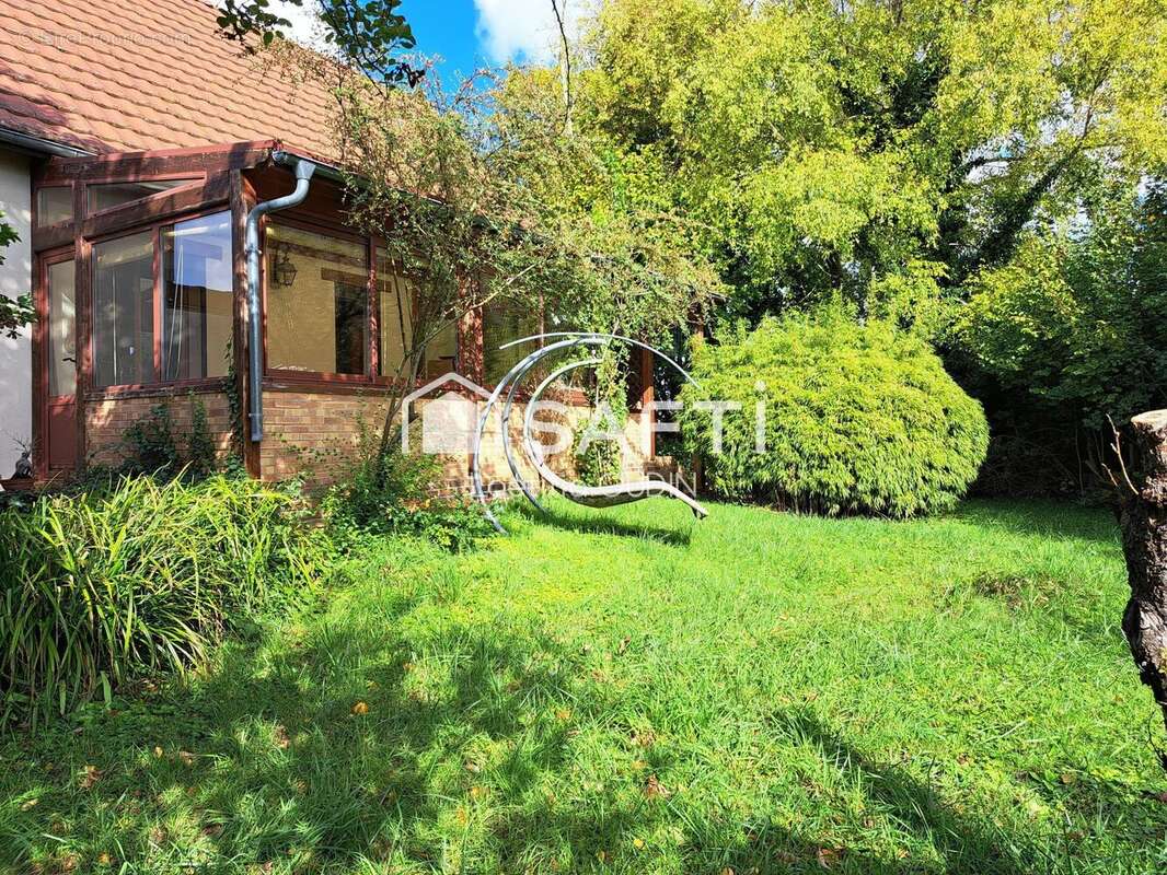 Photo 2 - Maison à MARIGNY-LE-CHATEL