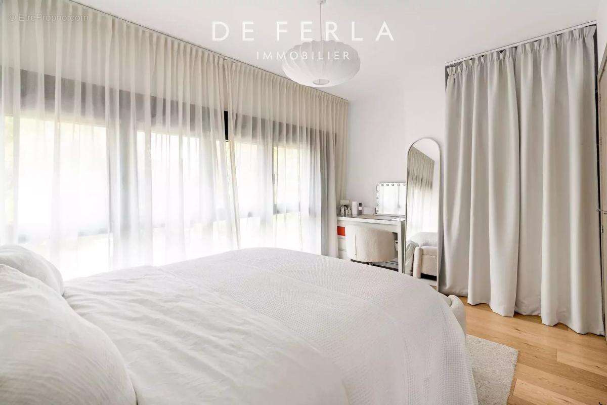 Maison à SAINT-MAUR-DES-FOSSES