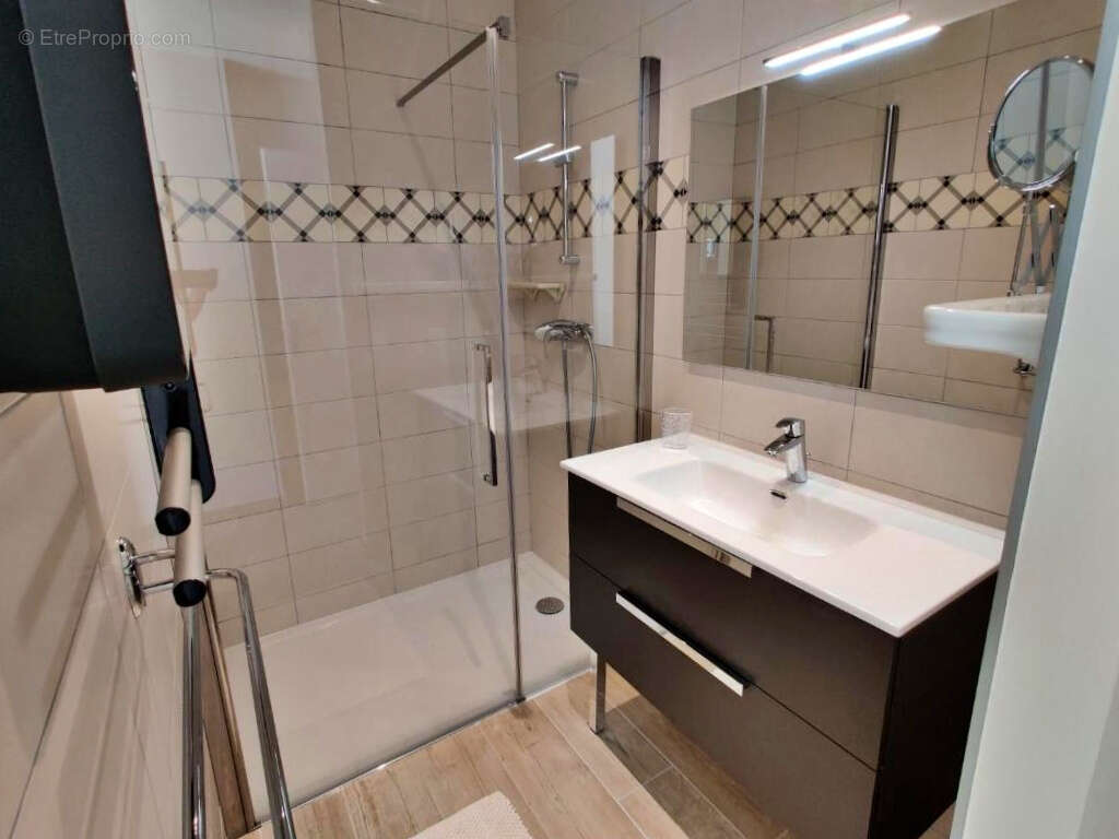 Maison à VAISON-LA-ROMAINE