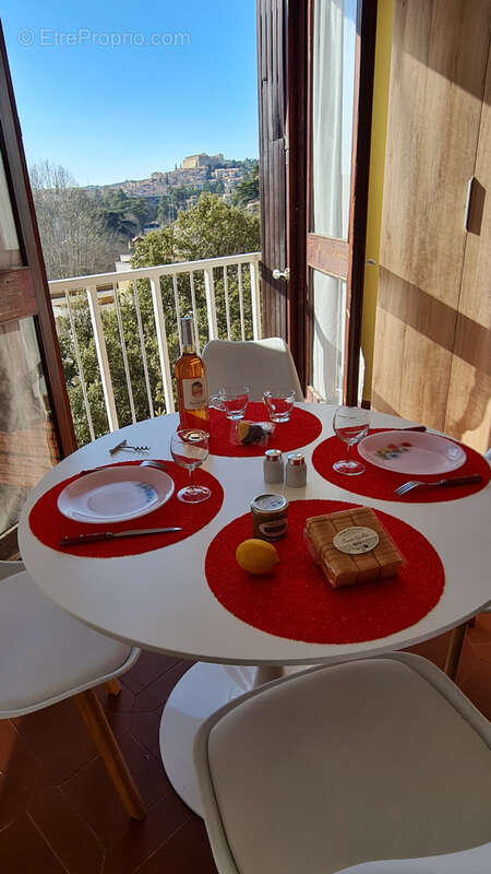 Appartement à GREOUX-LES-BAINS