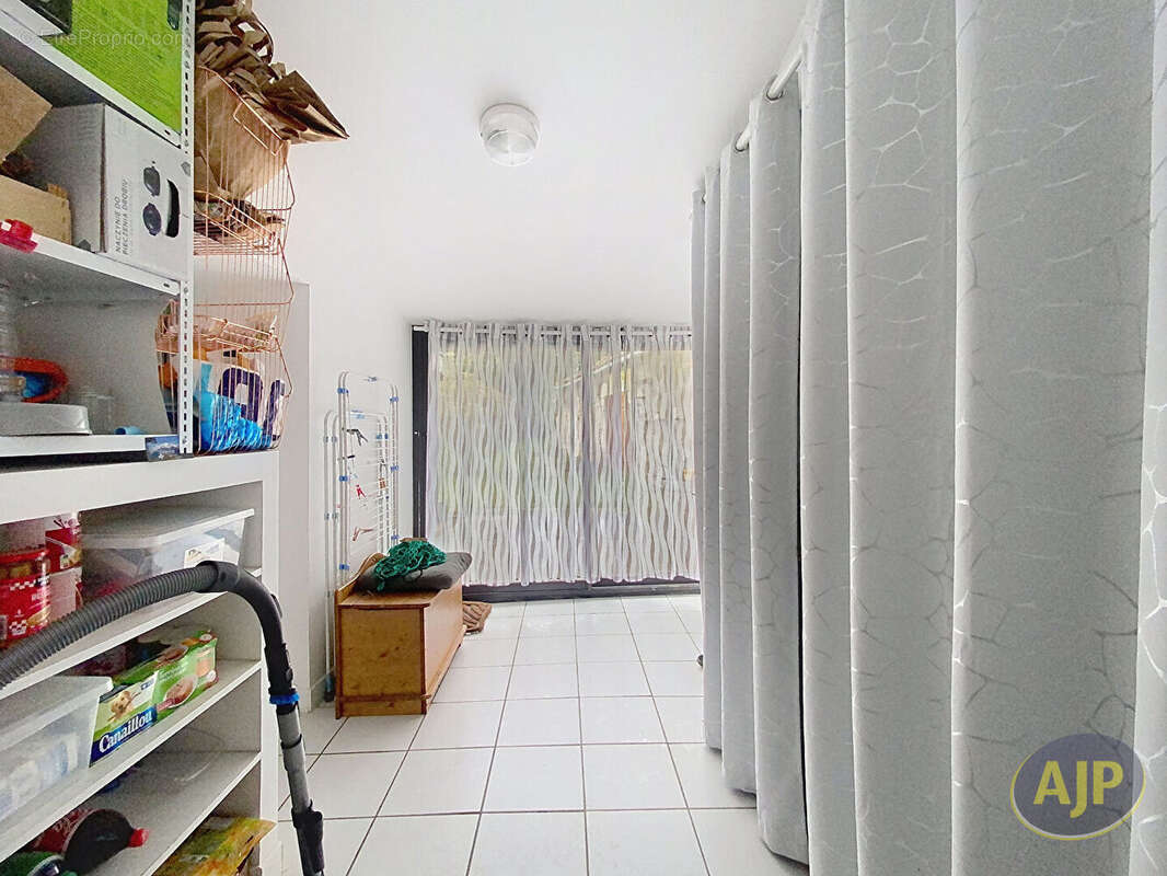 Maison à LES MAGNILS-REIGNIERS