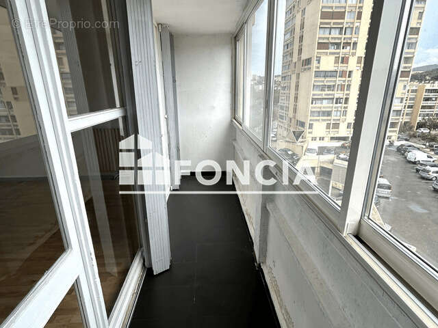 Appartement à MARSEILLE-15E