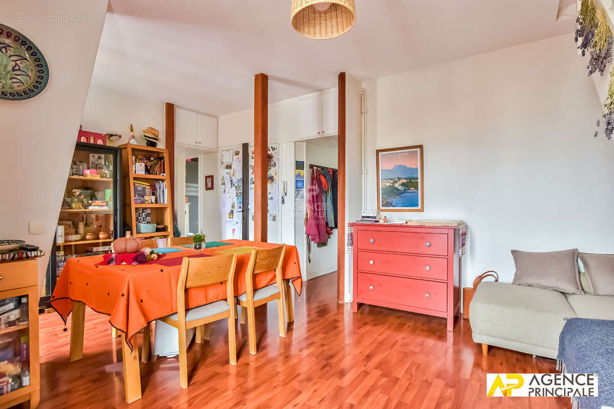 Appartement à MAISONS-LAFFITTE