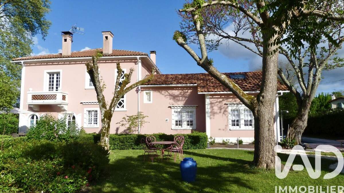 Photo 2 - Maison à ROQUEFORT