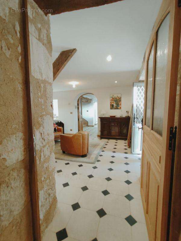 Maison à ANGLES-SUR-L&#039;ANGLIN