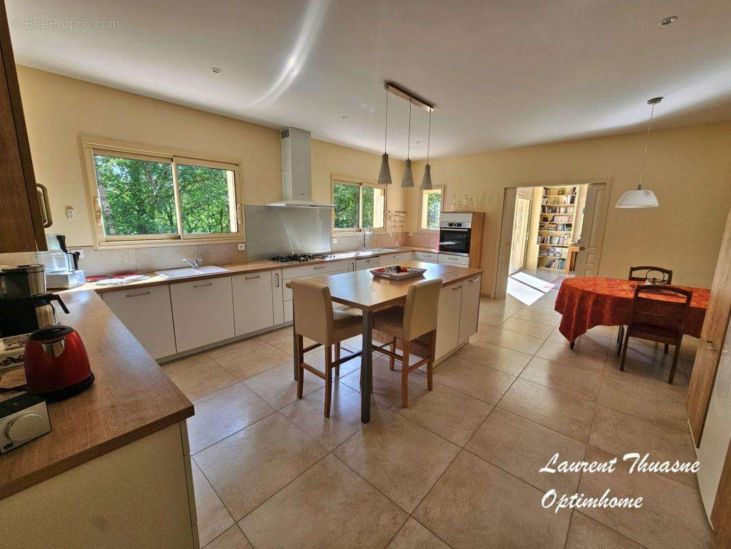 Maison 7 pièces 5 chambres avec deux gîtes au calme - photo 6