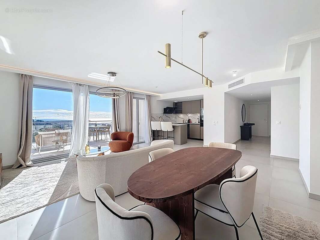 Appartement à LE CANNET