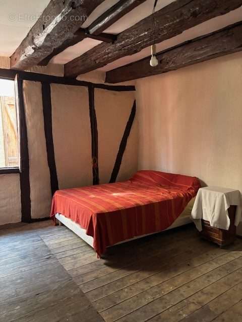 Maison à SAUVETERRE-DE-ROUERGUE