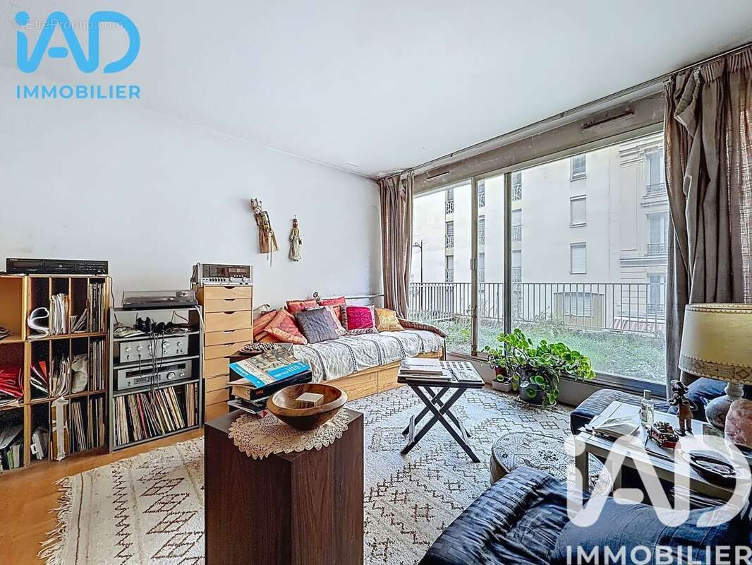 Photo 3 - Appartement à PARIS-10E