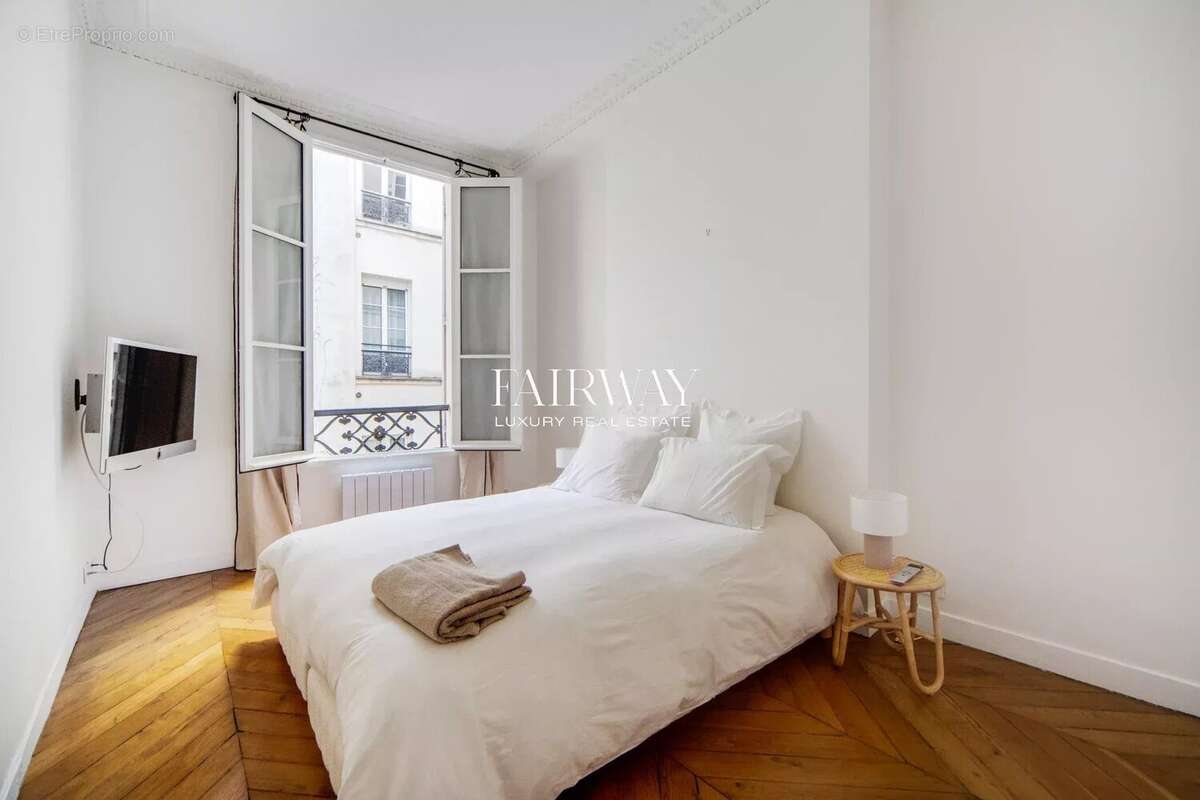 Appartement à PARIS-9E