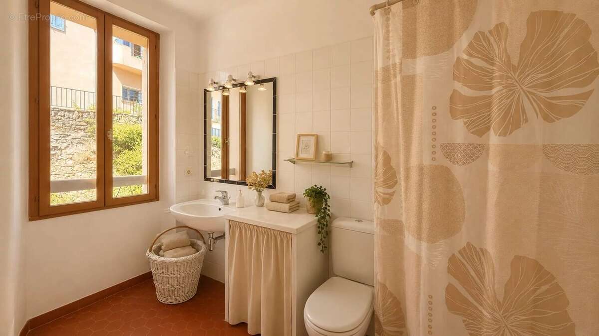 Maison à BORMES-LES-MIMOSAS