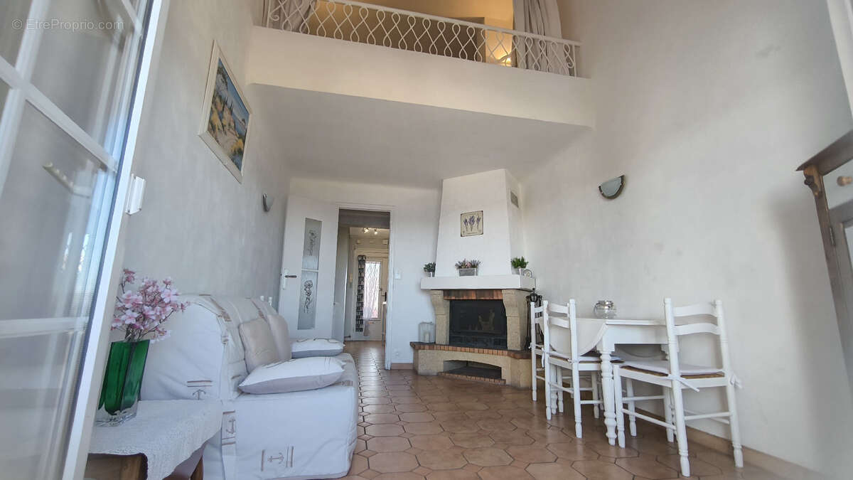 Appartement à FREJUS