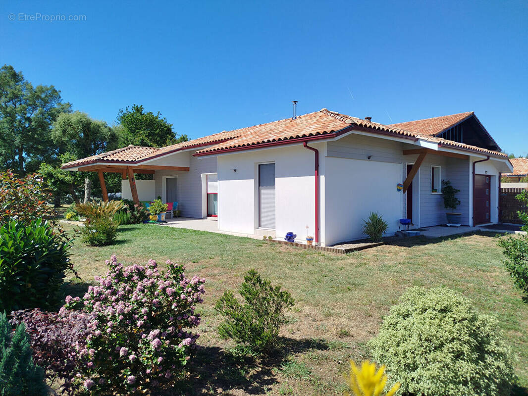 Maison à VIELLE-SAINT-GIRONS