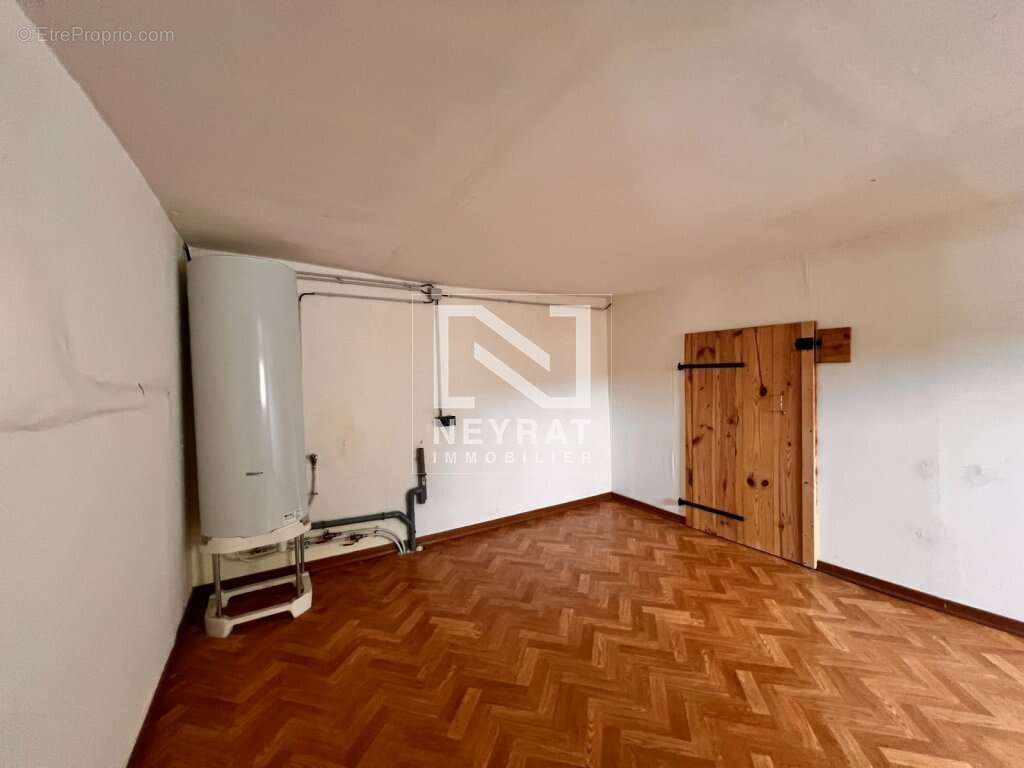 Maison à SAINT-LEGER-DU-BOIS