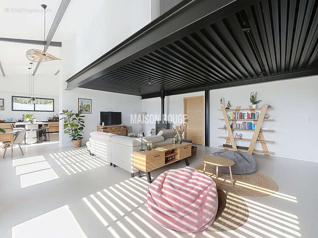 Maison à SAINT-MELOIR-DES-ONDES