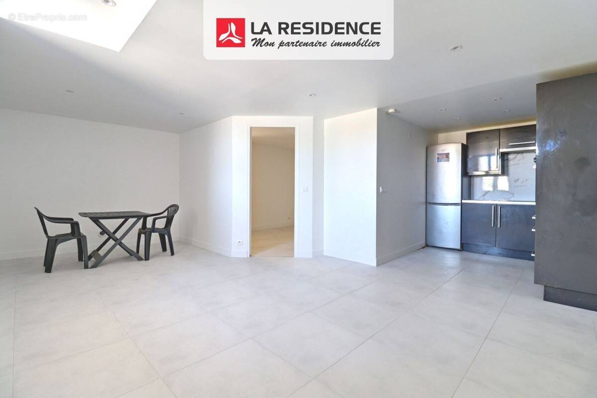 Appartement 40 m² à Ecquevilly  - photo 1