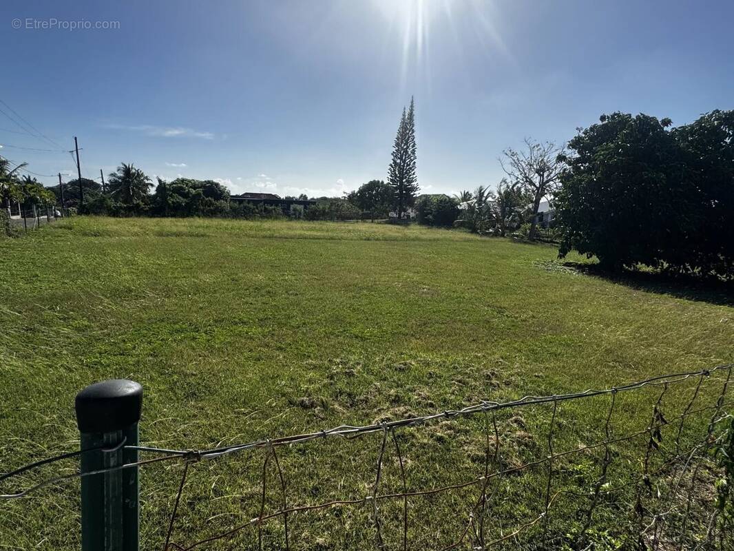 Terrain à SAINT-FRANCOIS