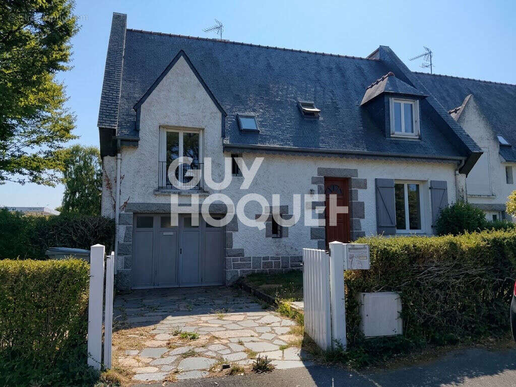 Maison familiale d'environ 100 m² - 22100 LANVALLAY - photo 10