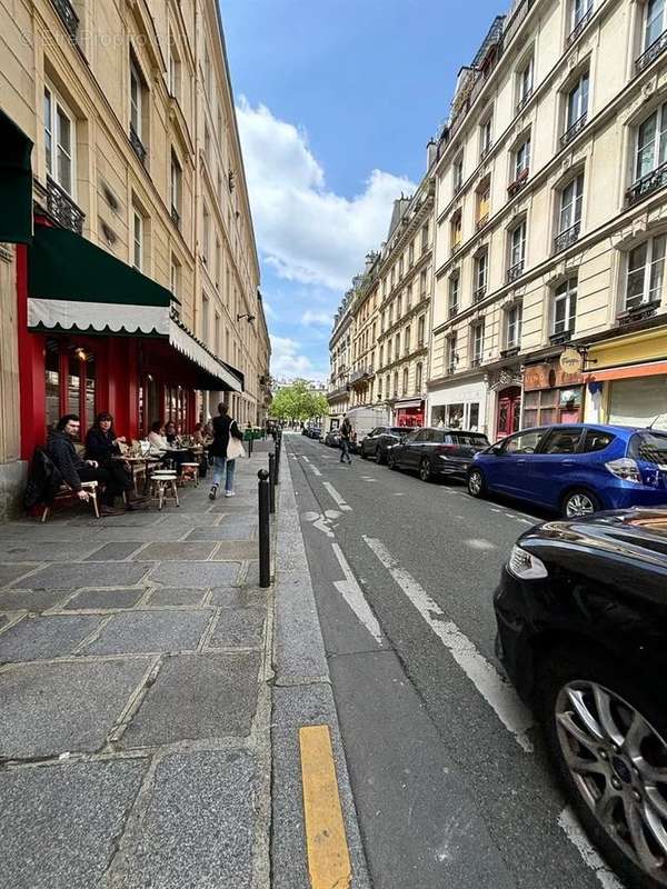 Commerce à PARIS-11E