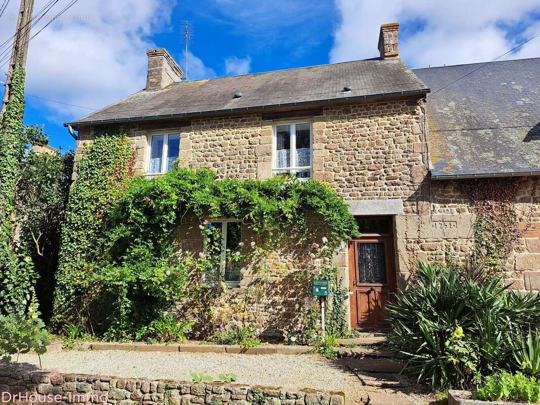 Maison 259 m² à Le Teilleul  - photo 8