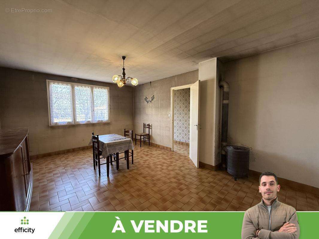 Maison à CHATEAU-GARNIER