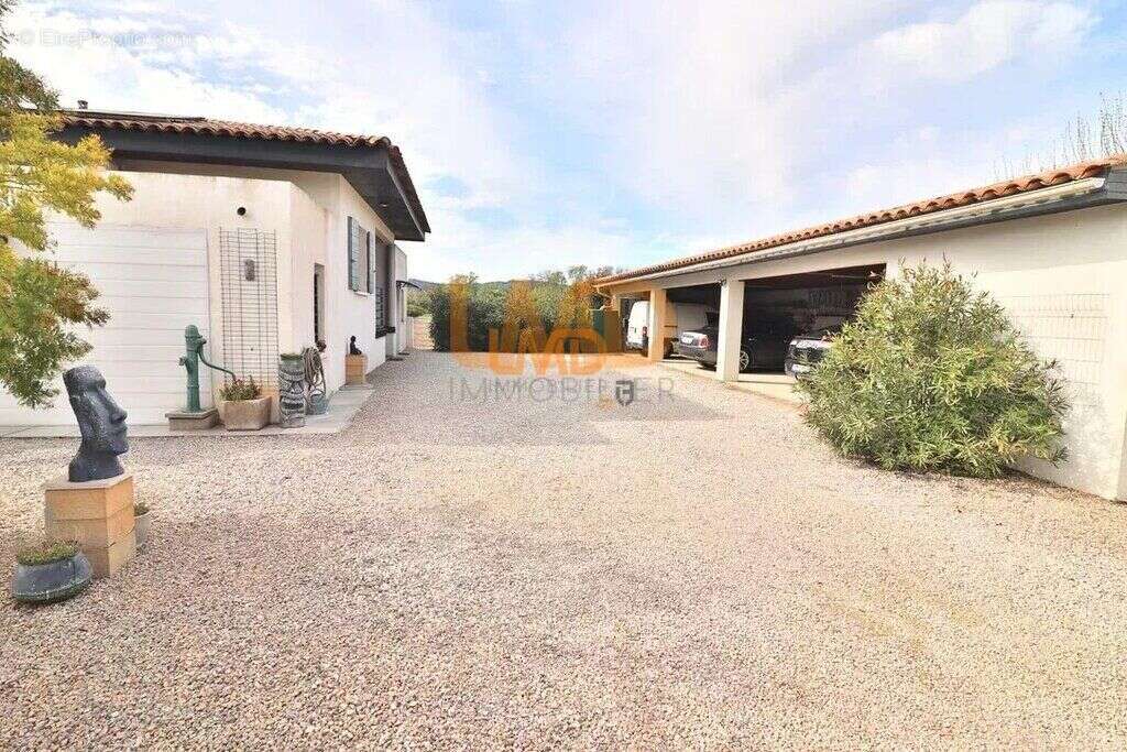 Maison à LE LUC