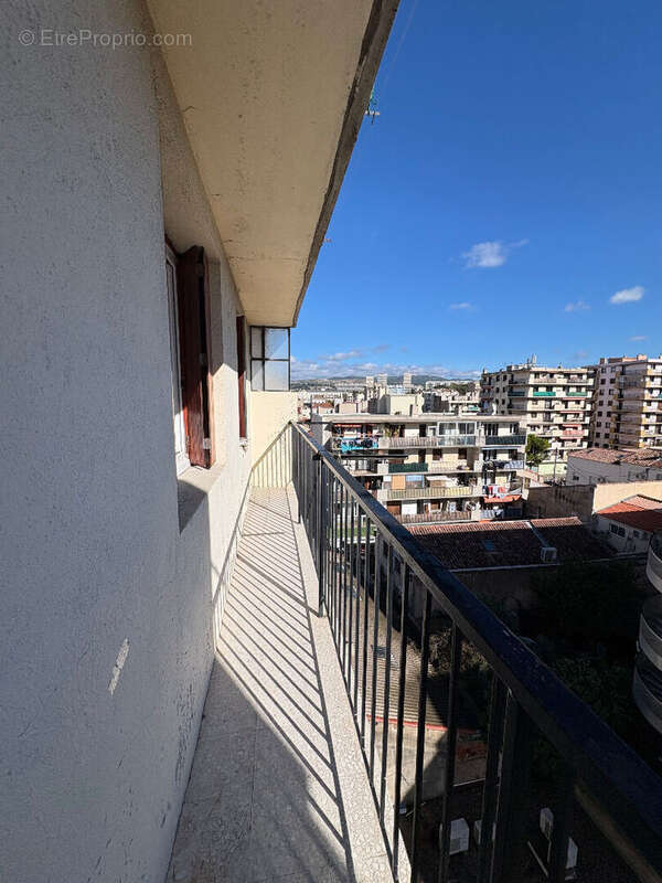 Appartement à MARSEILLE-14E